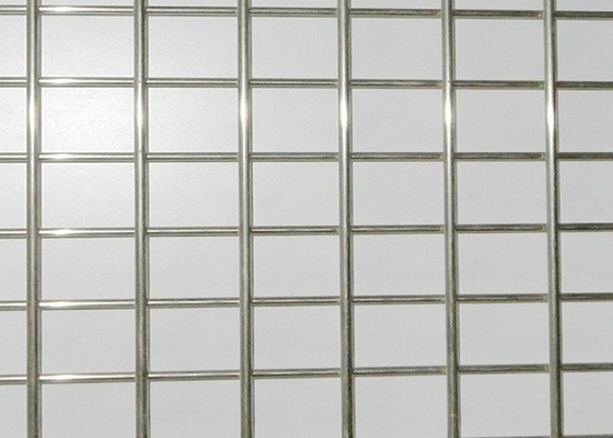 A rede de arame soldada quadrado soldada de aço inoxidável 2x2 da rede de arame 304 soldou a rede de arame