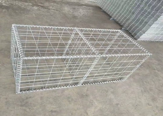 O calibre de Gabion 10 soldou o PVC do furo do retângulo da rede de arame 2 x 2 revestido