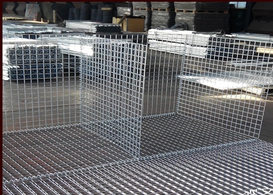O calibre de Gabion 10 soldou o PVC do furo do retângulo da rede de arame 2 x 2 revestido