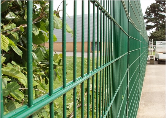 Fio dobro cerca de segurança soldada, cerca de fio galvanizada de prata Panels de 1m