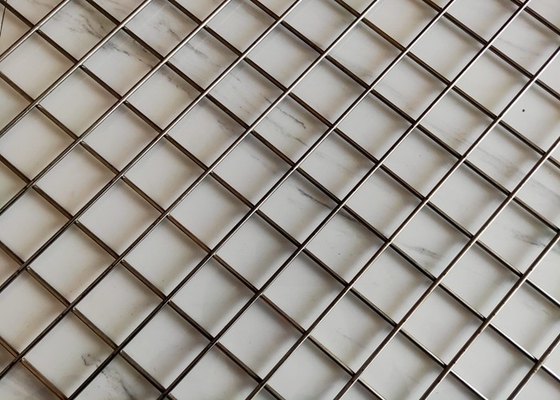 corrosão soldada 2x2 de Mesh Anti do fio do comprimento de 30m para a construção
